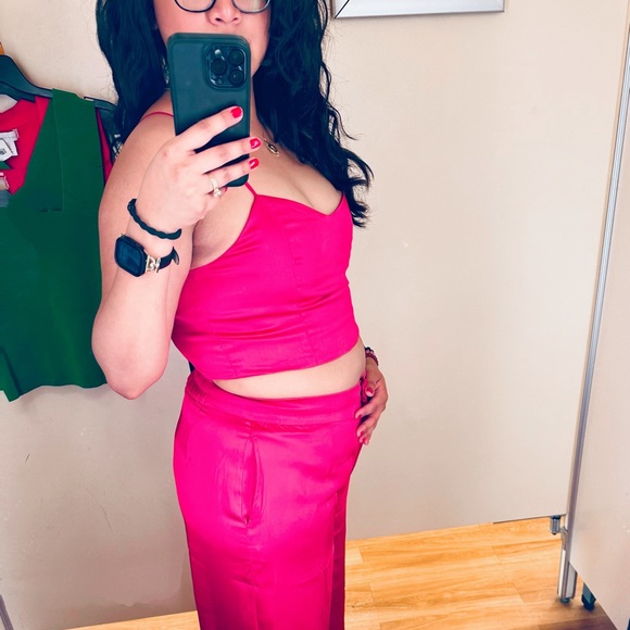 Meet your Posher, Jami 💕 - Picture 5 of 14